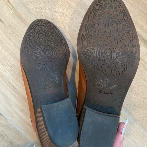 Brown Leather Clark’s Soft Cushion Booties - Picture 7 of 7